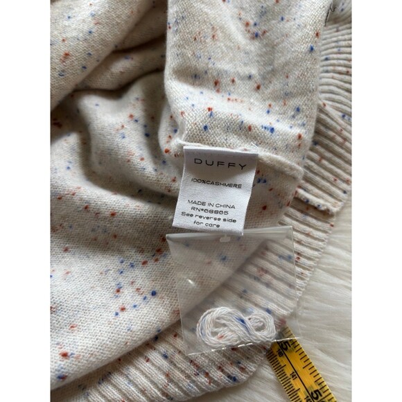 Duffy Sweater Medium - Picture 10 of 10